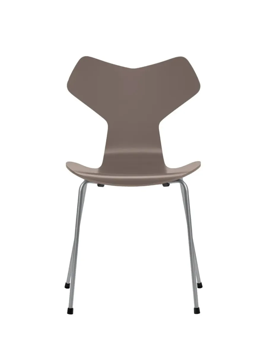 3130 Grand Prix stol lakeret af Arne Jacobsen<Fritz Hansen Hot