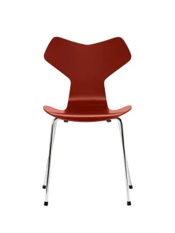3130 Grand Prix stol lakeret af Arne Jacobsen<Fritz Hansen Hot