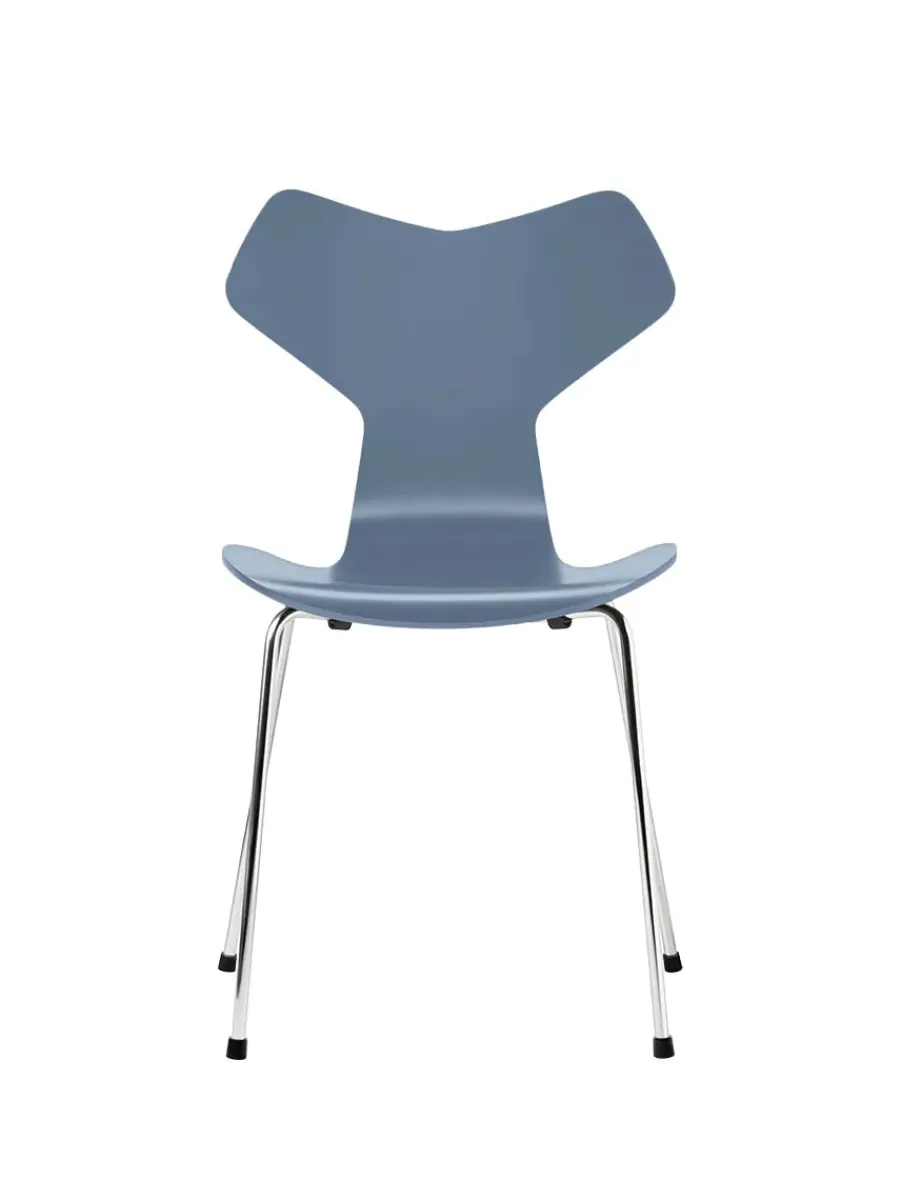 3130 Grand Prix stol lakeret af Arne Jacobsen<Fritz Hansen Hot