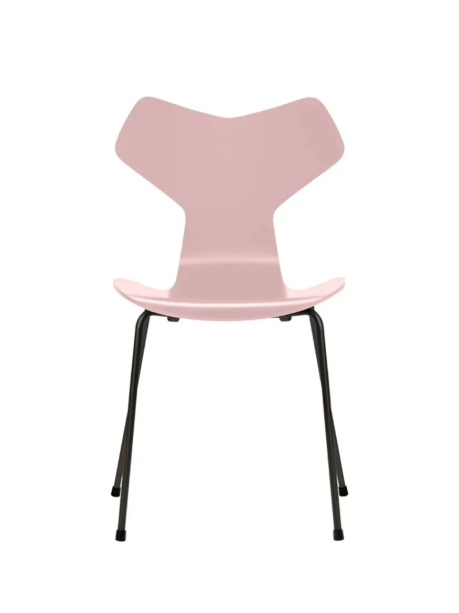 3130 Grand Prix stol lakeret af Arne Jacobsen<Fritz Hansen Hot