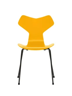 3130 Grand Prix stol lakeret af Arne Jacobsen<Fritz Hansen Hot