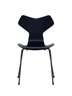 3130 Grand Prix stol lakeret af Arne Jacobsen<Fritz Hansen Hot