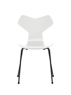 3130 Grand Prix stol lakeret af Arne Jacobsen<Fritz Hansen Hot