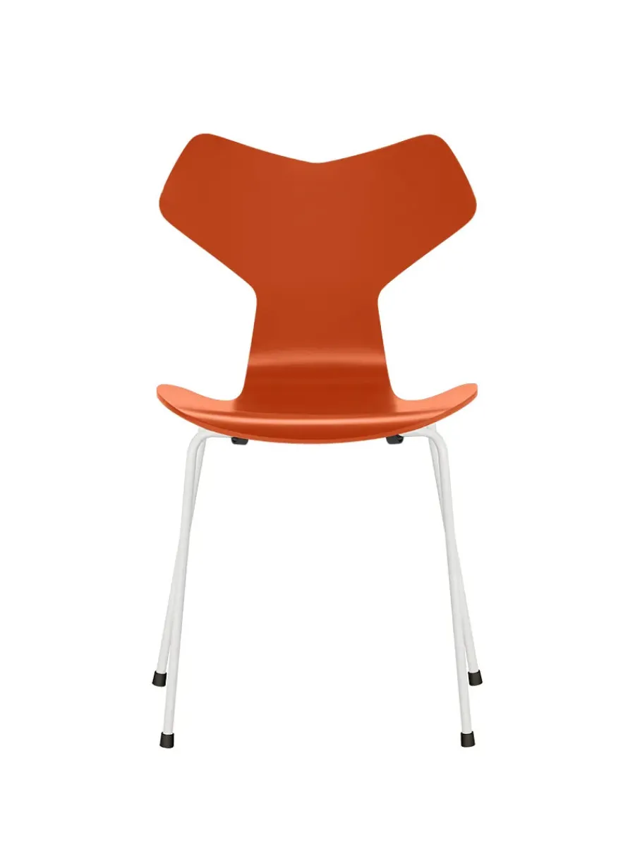 3130 Grand Prix stol lakeret af Arne Jacobsen<Fritz Hansen Hot