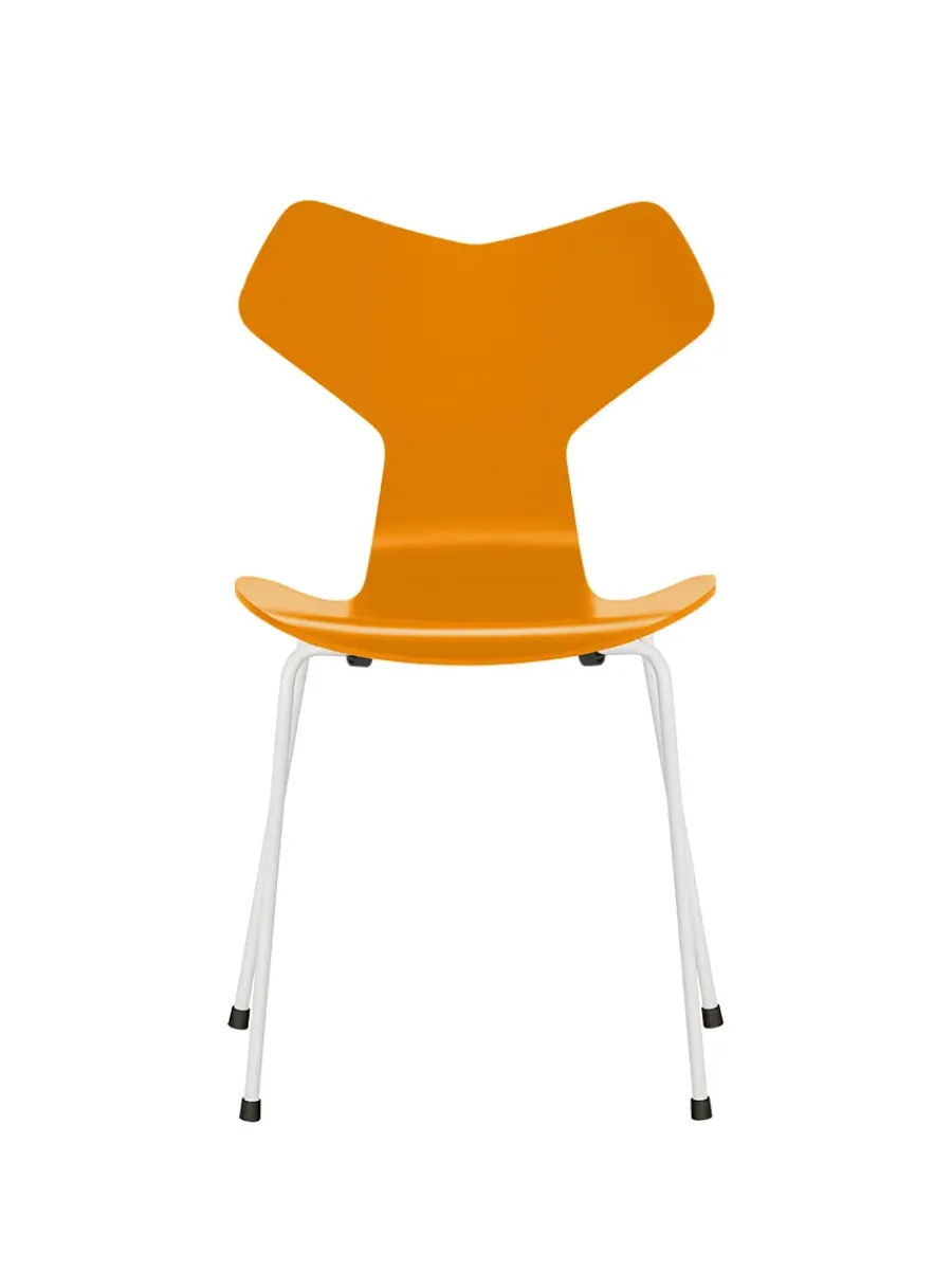 3130 Grand Prix stol lakeret af Arne Jacobsen<Fritz Hansen Hot