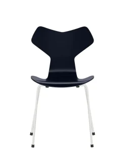 3130 Grand Prix stol lakeret af Arne Jacobsen<Fritz Hansen Hot