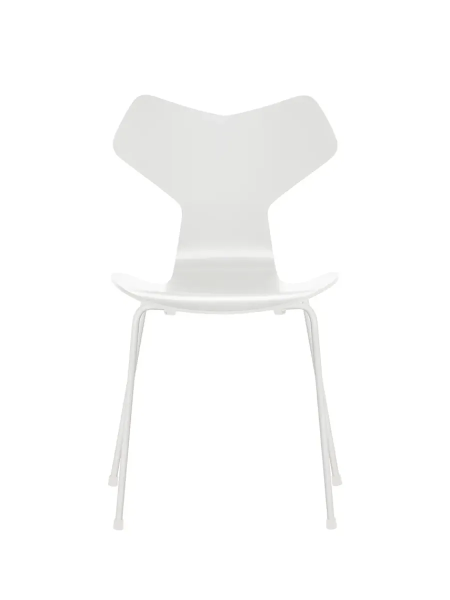 3130 Grand Prix stol lakeret af Arne Jacobsen<Fritz Hansen Hot
