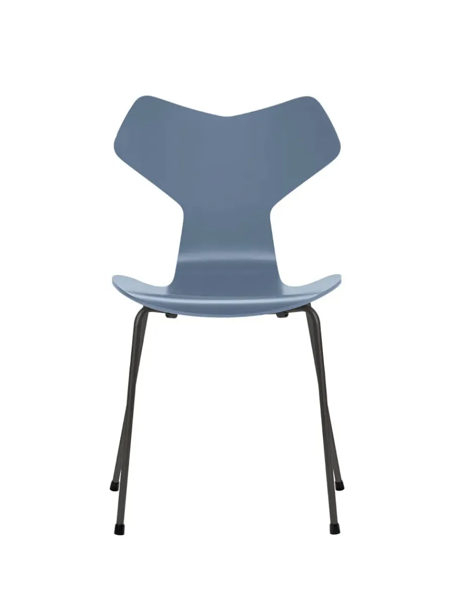 3130 Grand Prix stol lakeret af Arne Jacobsen<Fritz Hansen Hot