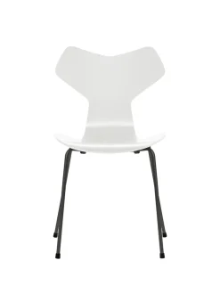 3130 Grand Prix stol lakeret af Arne Jacobsen<Fritz Hansen Hot