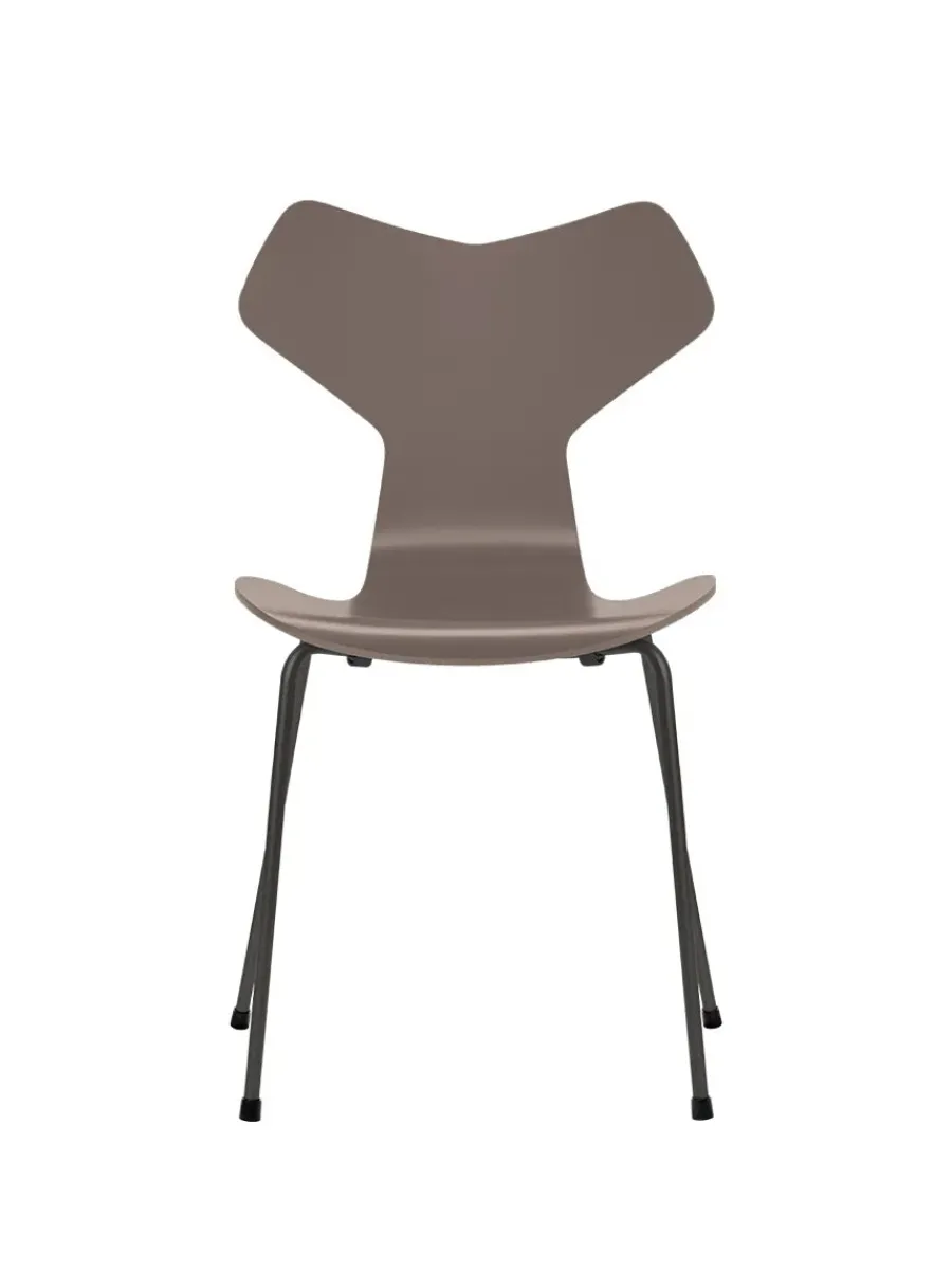 3130 Grand Prix stol lakeret af Arne Jacobsen<Fritz Hansen Hot