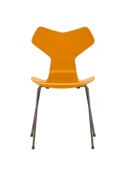 3130 Grand Prix stol lakeret af Arne Jacobsen<Fritz Hansen Hot