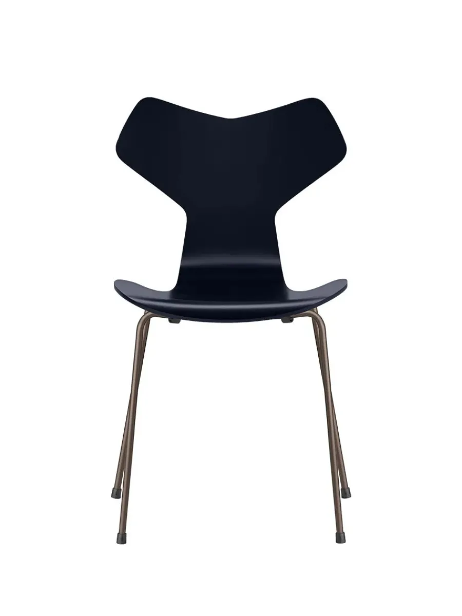 3130 Grand Prix stol lakeret af Arne Jacobsen<Fritz Hansen Hot