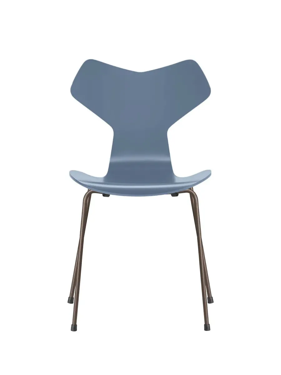 3130 Grand Prix stol lakeret af Arne Jacobsen<Fritz Hansen Hot