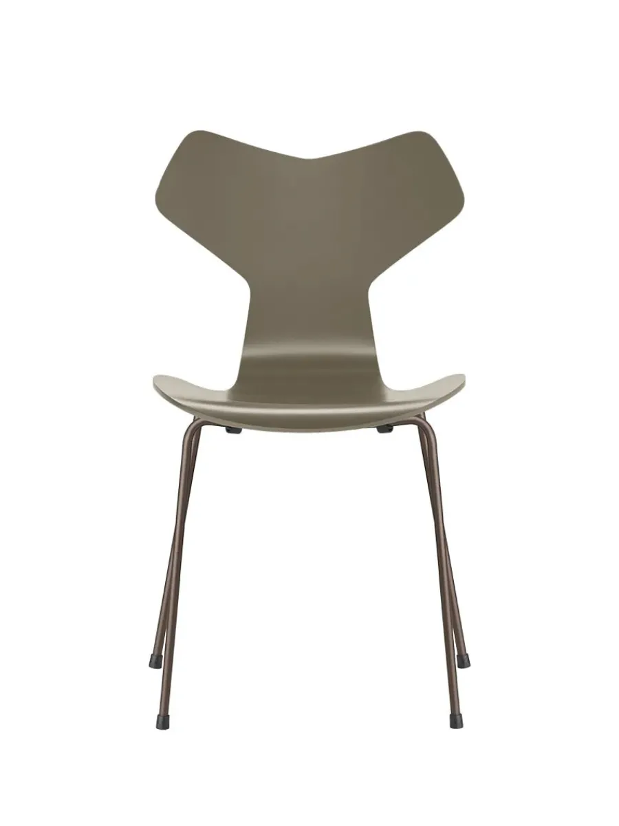 3130 Grand Prix stol lakeret af Arne Jacobsen<Fritz Hansen Hot