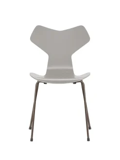 3130 Grand Prix stol lakeret af Arne Jacobsen<Fritz Hansen Hot