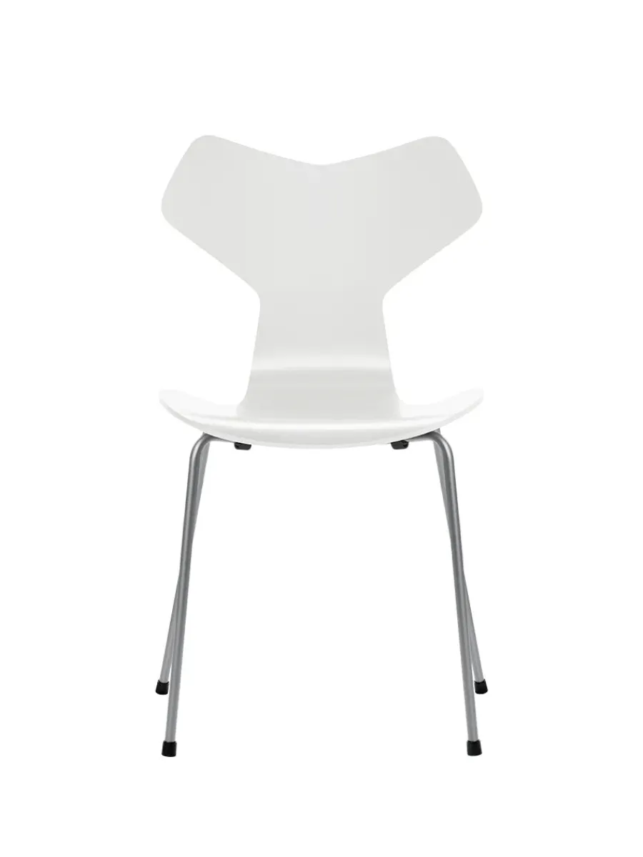3130 Grand Prix stol lakeret af Arne Jacobsen<Fritz Hansen Hot