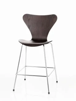 3197 Høj Barstol af Arne Jacobsen<Fritz Hansen Hot