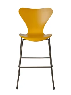 3177 Junior Højstol, farvet ask af Arne Jacobsen<Fritz Hansen Online