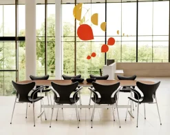 3208 Liljen med armlæn af Arne Jacobsen<Fritz Hansen Discount