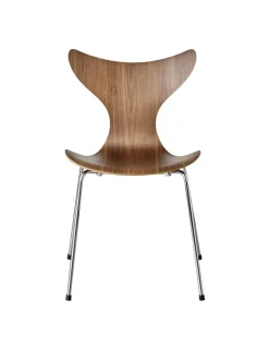 3108 Liljen stol i valnød af Arne Jacobsen<Fritz Hansen New