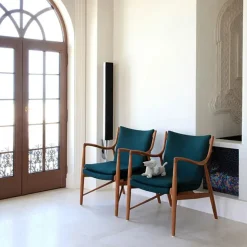 45 Lænestol, eg olie af Finn Juhl<House of Finn Juhl Online