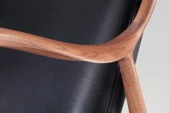 45 Lænestol, eg olie af Finn Juhl<House of Finn Juhl Online