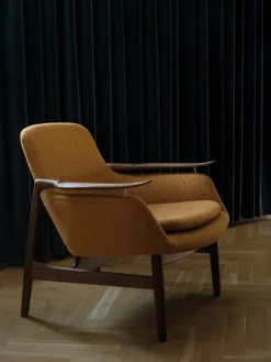 53 Lænestol, eg olie af Finn Juhl<House of Finn Juhl Hot