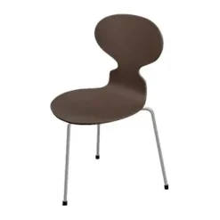 3100 Myren med 3 ben af Arne Jacobsen<Fritz Hansen