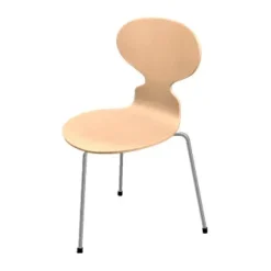 3100 Myren med 3 ben af Arne Jacobsen<Fritz Hansen
