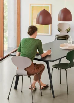 3101 Myren Stol i farvet ask af Arne Jacobsen<Fritz Hansen Online