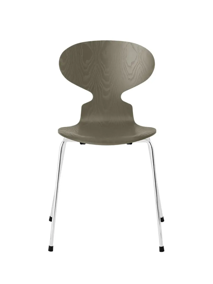 3101 Myren Stol i farvet ask af Arne Jacobsen<Fritz Hansen Online