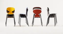 3101 Myren Stol i farvet ask af Arne Jacobsen<Fritz Hansen Online