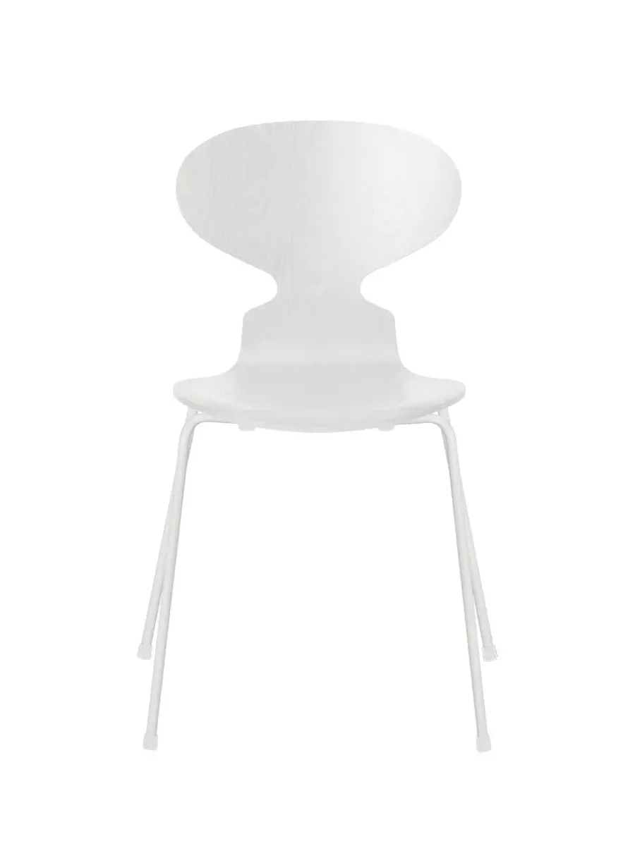 3101 Myren Stol i farvet ask af Arne Jacobsen<Fritz Hansen Online