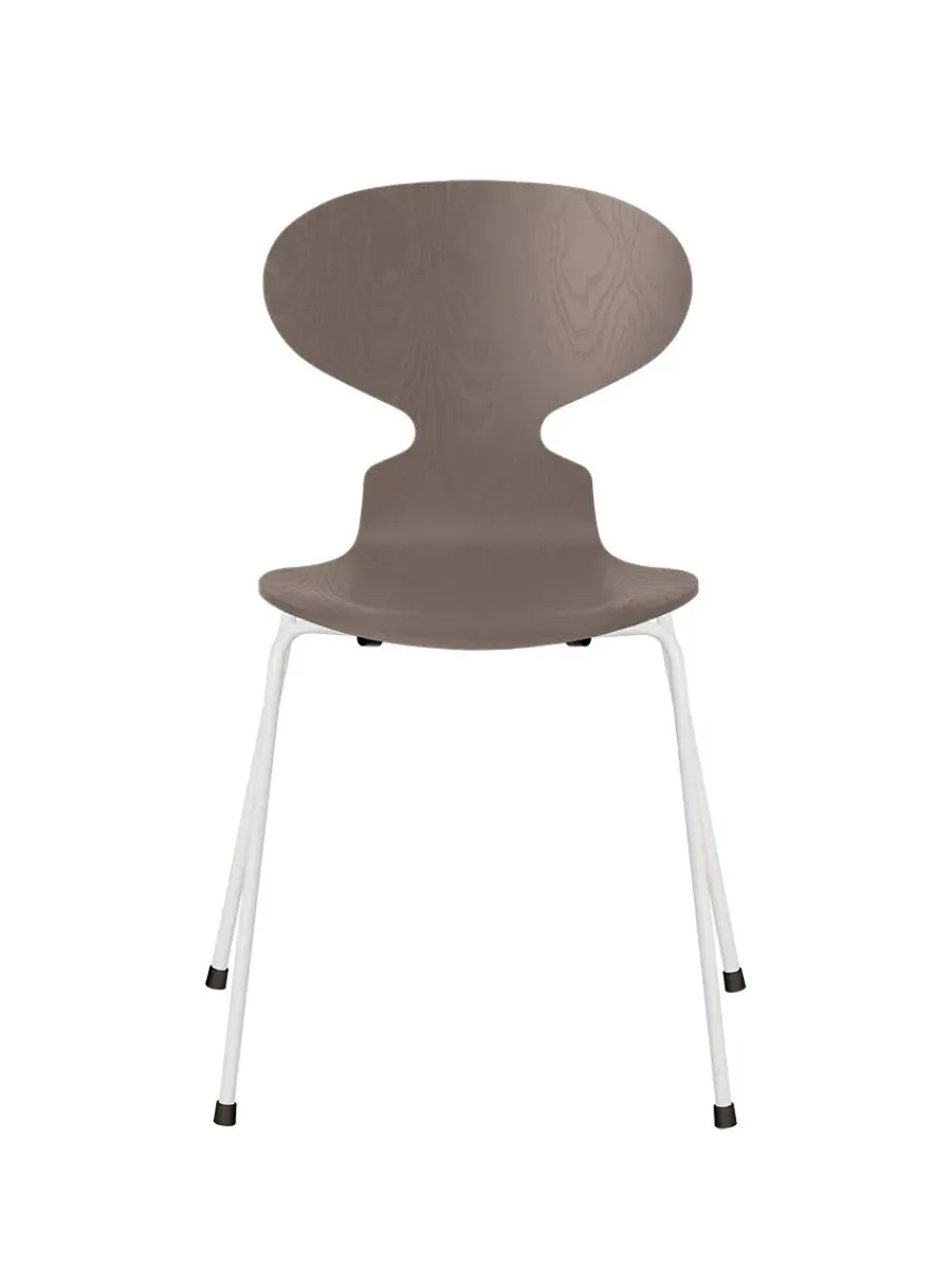3101 Myren Stol i farvet ask af Arne Jacobsen<Fritz Hansen Online