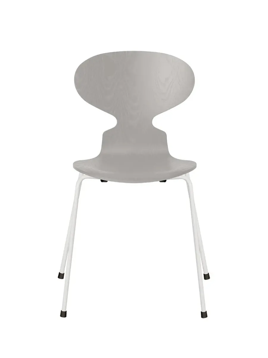 3101 Myren Stol i farvet ask af Arne Jacobsen<Fritz Hansen Online