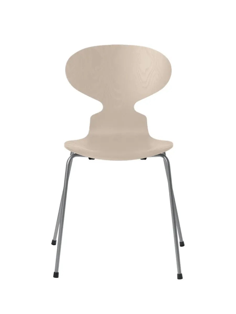 3101 Myren Stol i farvet ask af Arne Jacobsen<Fritz Hansen Online