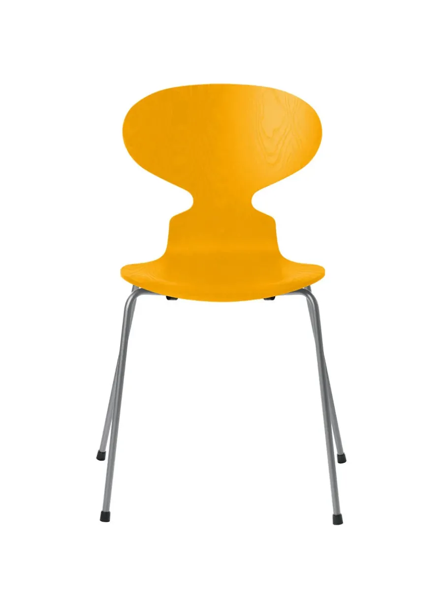 3101 Myren Stol i farvet ask af Arne Jacobsen<Fritz Hansen Online