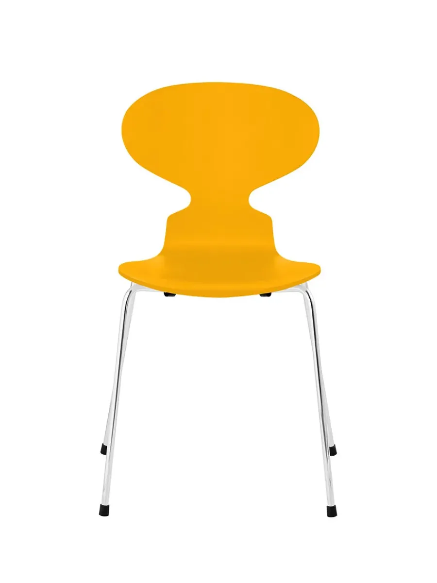 3101 Myren Stol lakeret af Arne Jacobsen<Fritz Hansen Online