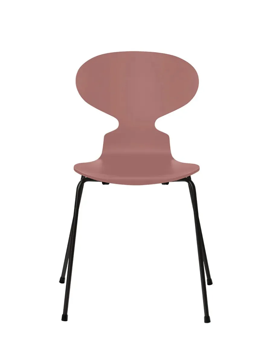 3101 Myren Stol lakeret af Arne Jacobsen<Fritz Hansen Online