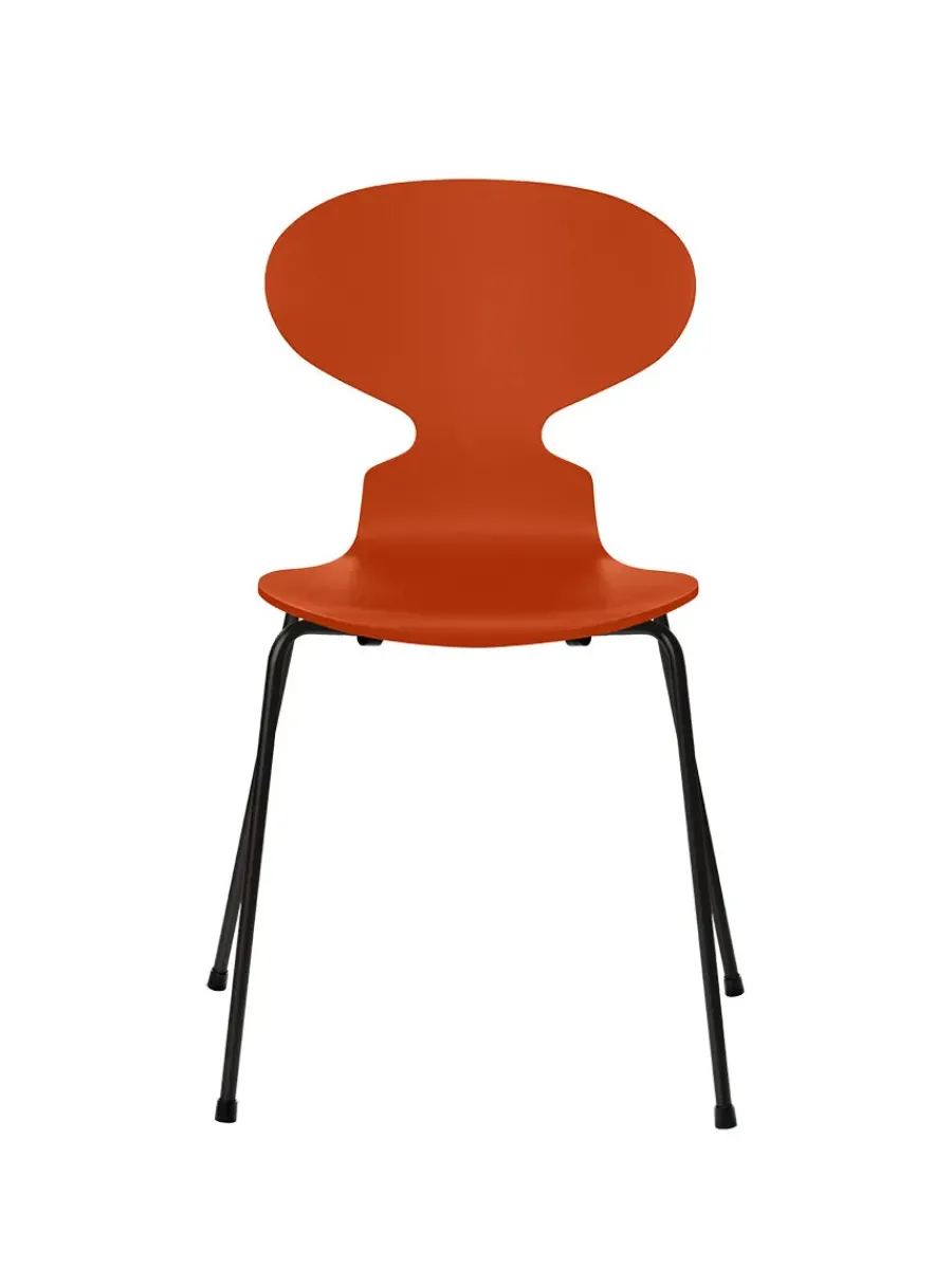 3101 Myren Stol lakeret af Arne Jacobsen<Fritz Hansen Online
