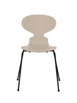 3101 Myren Stol lakeret af Arne Jacobsen<Fritz Hansen Online