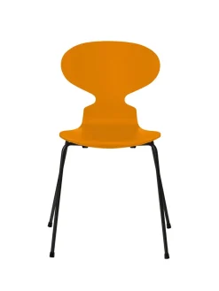 3101 Myren Stol lakeret af Arne Jacobsen<Fritz Hansen Online