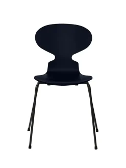 3101 Myren Stol lakeret af Arne Jacobsen<Fritz Hansen Online