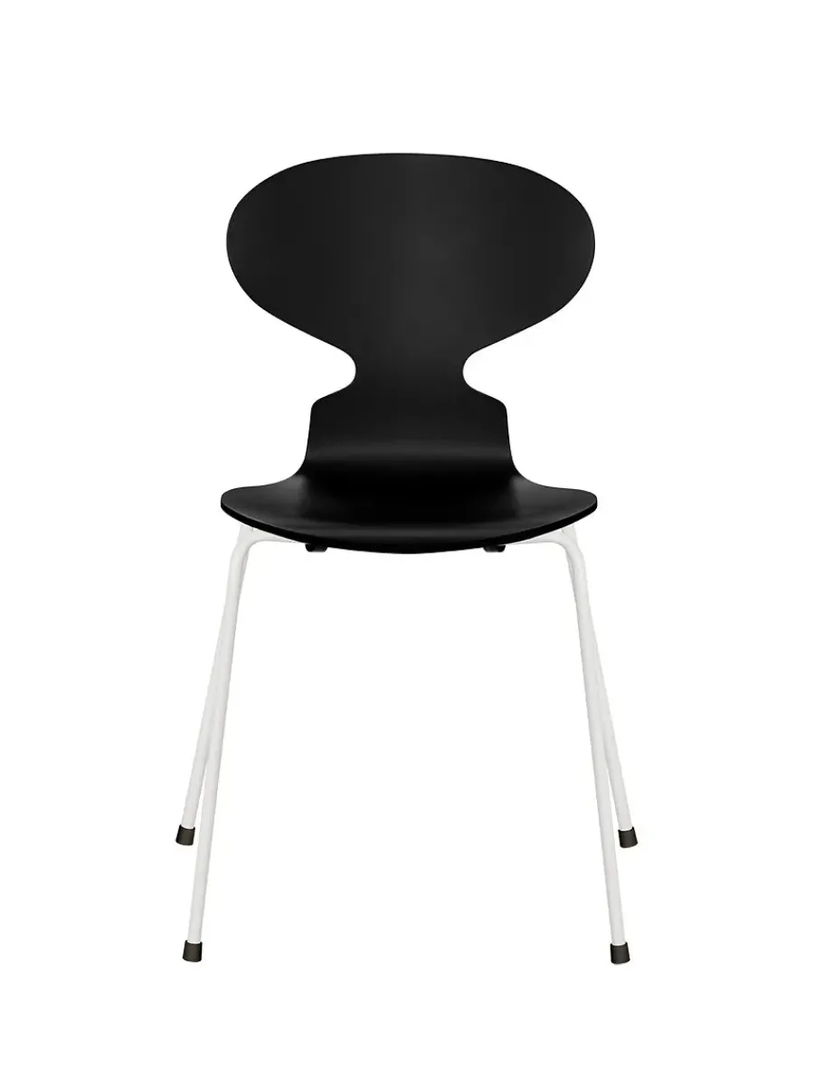 3101 Myren Stol lakeret af Arne Jacobsen<Fritz Hansen Online