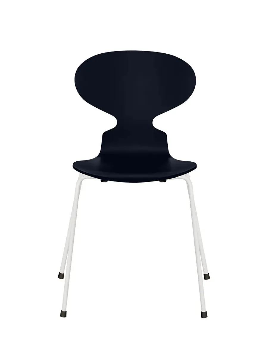 3101 Myren Stol lakeret af Arne Jacobsen<Fritz Hansen Online