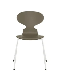 3101 Myren Stol lakeret af Arne Jacobsen<Fritz Hansen Online