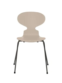 3101 Myren Stol lakeret af Arne Jacobsen<Fritz Hansen Online