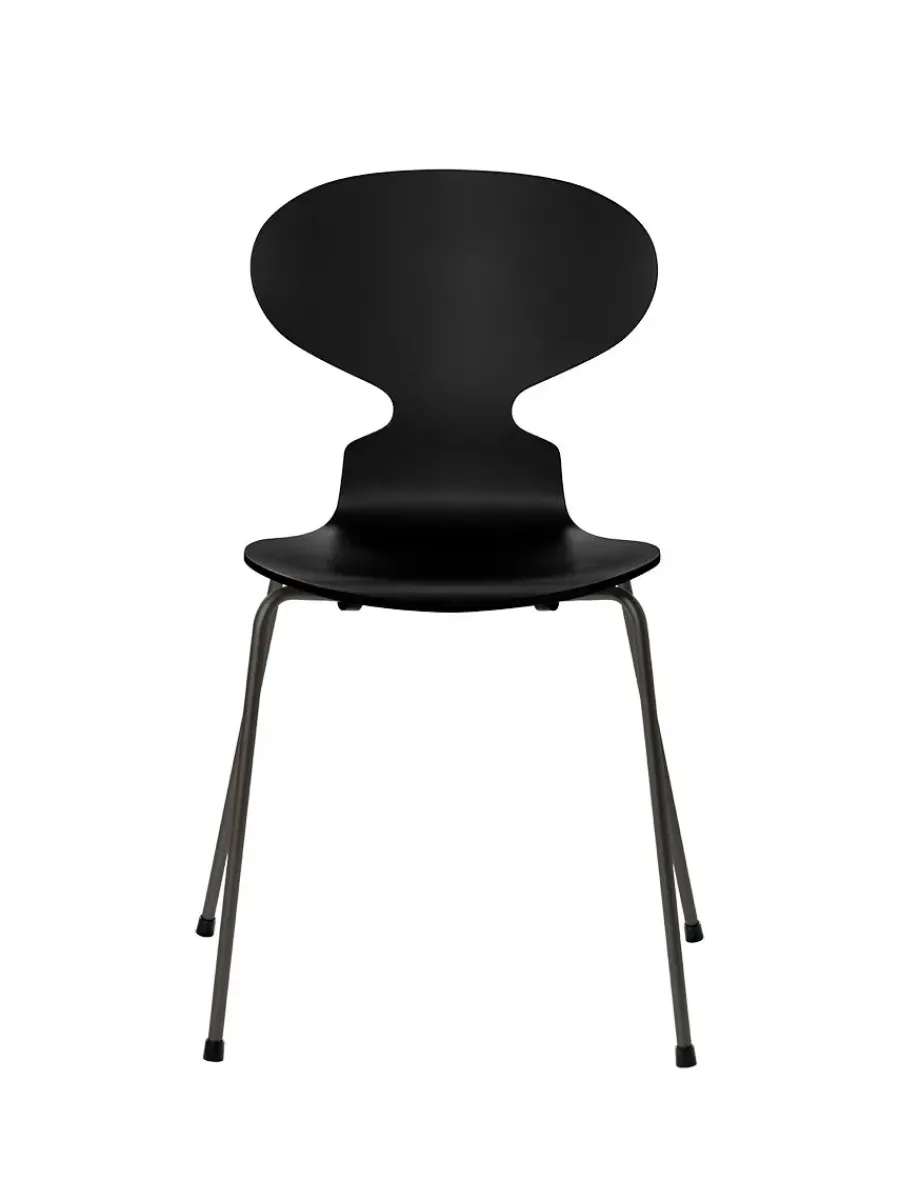 3101 Myren Stol lakeret af Arne Jacobsen<Fritz Hansen Online