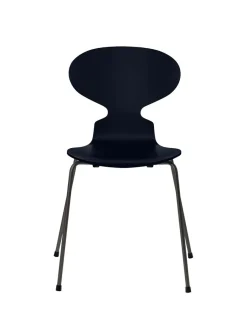 3101 Myren Stol lakeret af Arne Jacobsen<Fritz Hansen Online