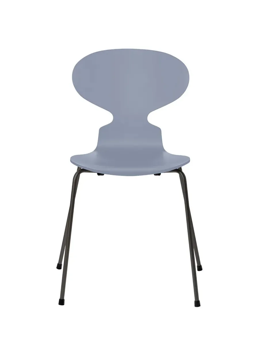 3101 Myren Stol lakeret af Arne Jacobsen<Fritz Hansen Online